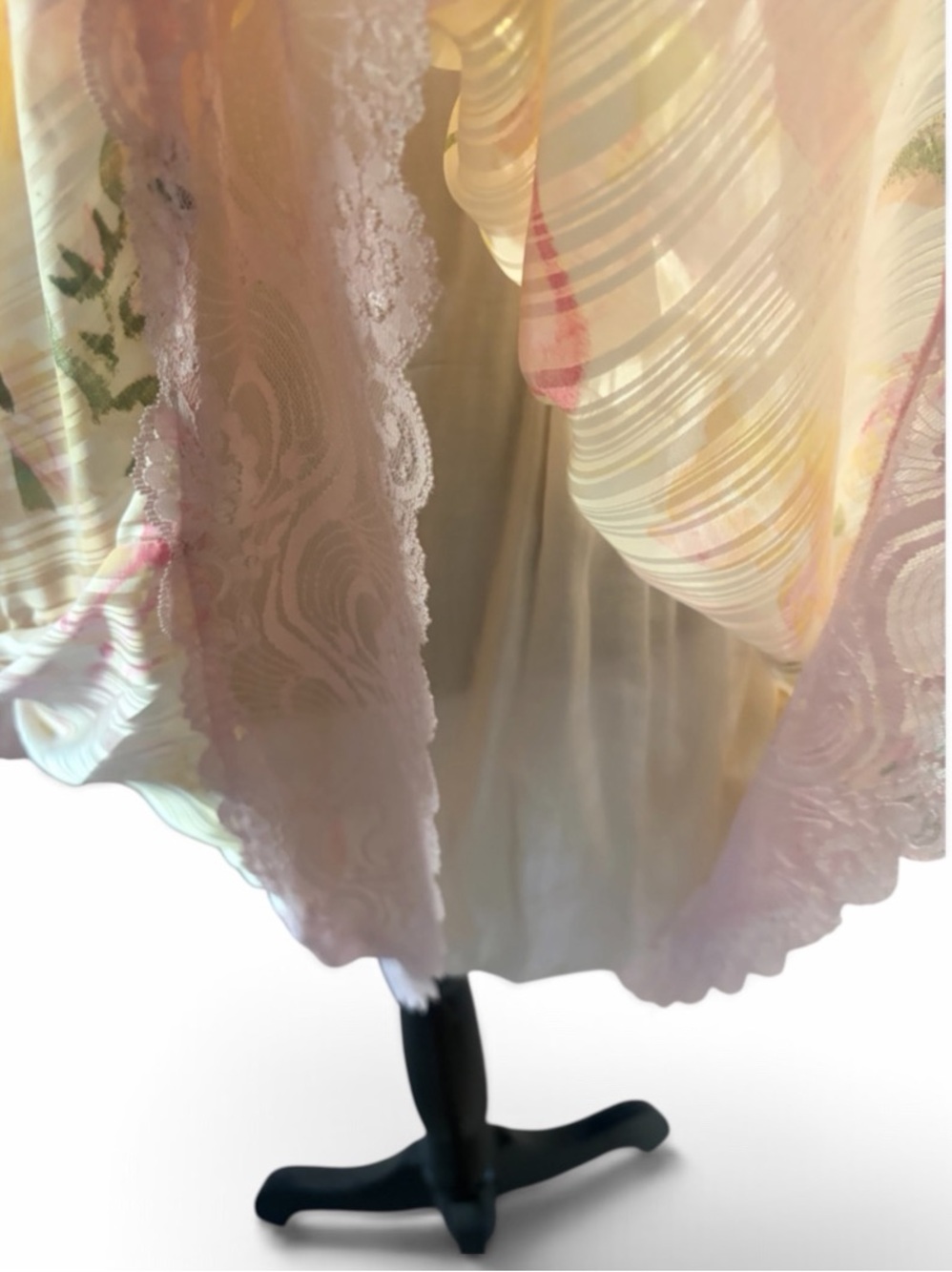 FREE PEOPLE
Spring Fling Mini Dress,Pink,Cream,floral, ruffle,lace,Medium - Picture 6 of 7